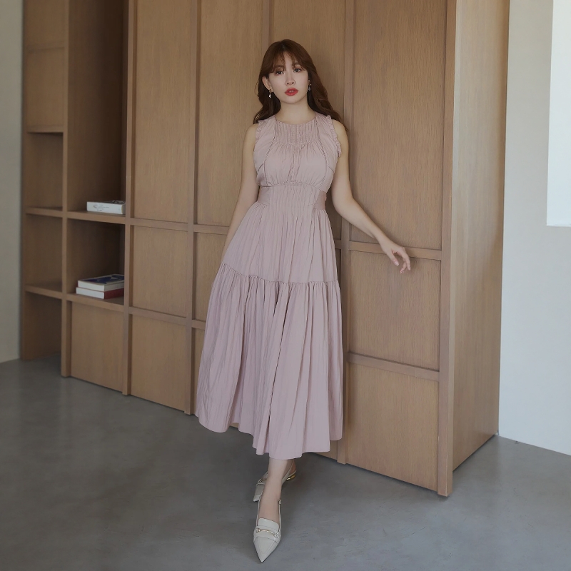 日代Herlipto Viera Pintuck Tiered Dress 25SS 细褶层叠连衣裙