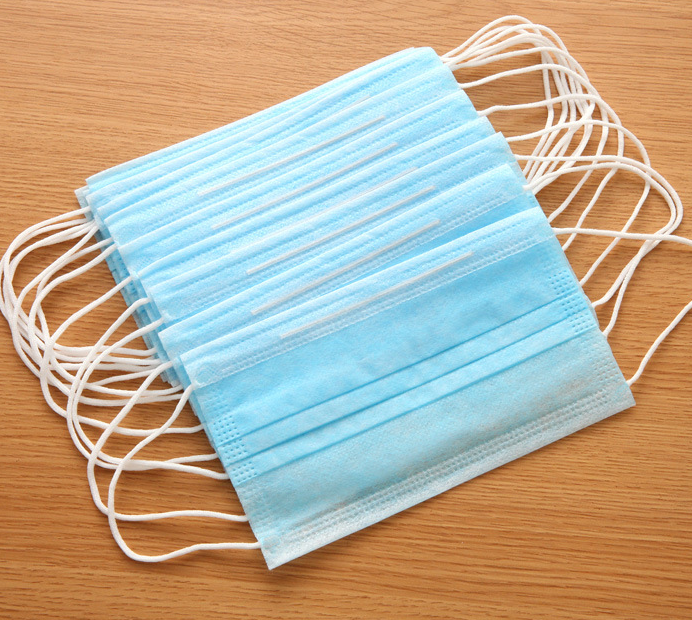 Children's adult disposable non-woven three-layer mask labor protection anti-pollen dust-proof men and women civilian spot issued on the same day