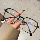 Ультра -светлые анти -блюдные световые очки миопии женское приливное лицо может быть оснащено радиационными прозрачными коробками тонкие глаза мужчины