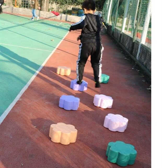 Trường mẫu giáo kết hợp khung nhựa trẻ em hoạt động thể thao cảm giác thiết bị đào tạo trò chơi kỹ năng vượt rào đồ chơi - Thiết bị thể thao điền kinh thiết bị tập thể dục