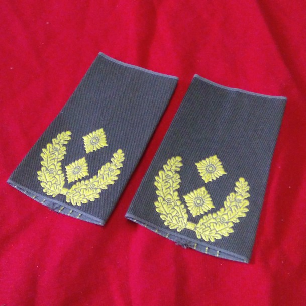 German Import Grey Green Yellow Flowers 2 Stars Type Magic sticker