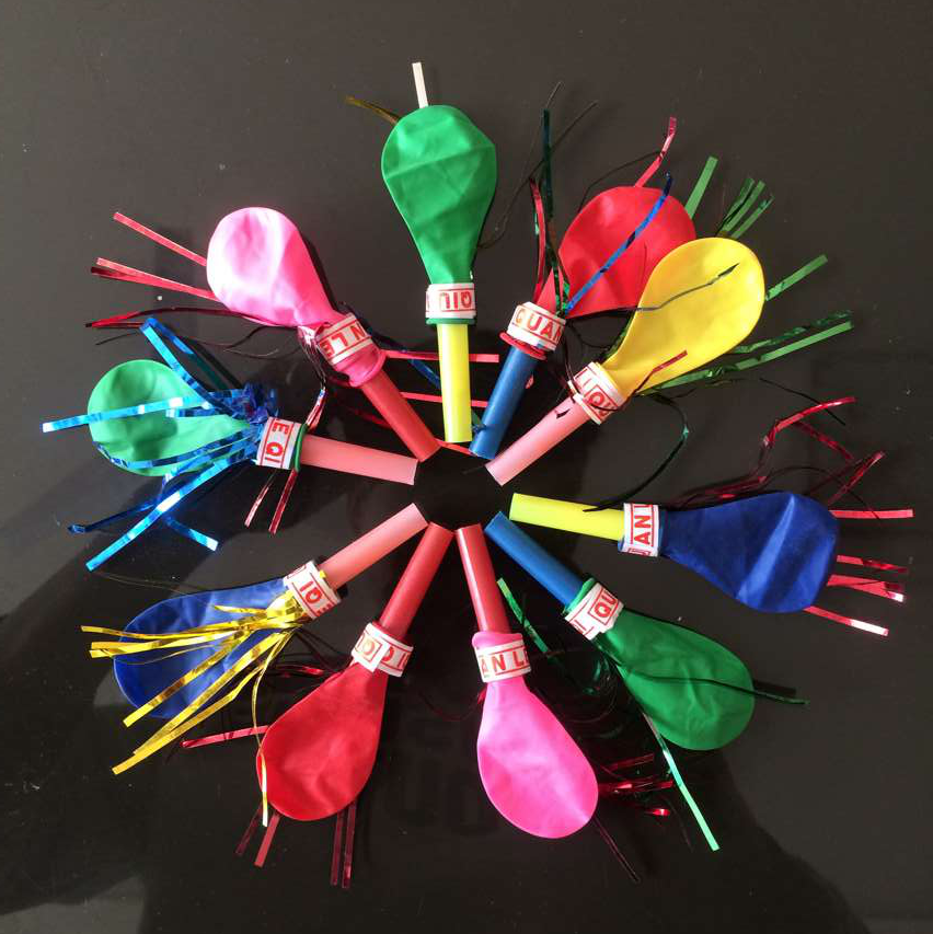 Whistle balloon gold wire whistle balloon Children's sound toy blowing balloon baby birthday party supplies