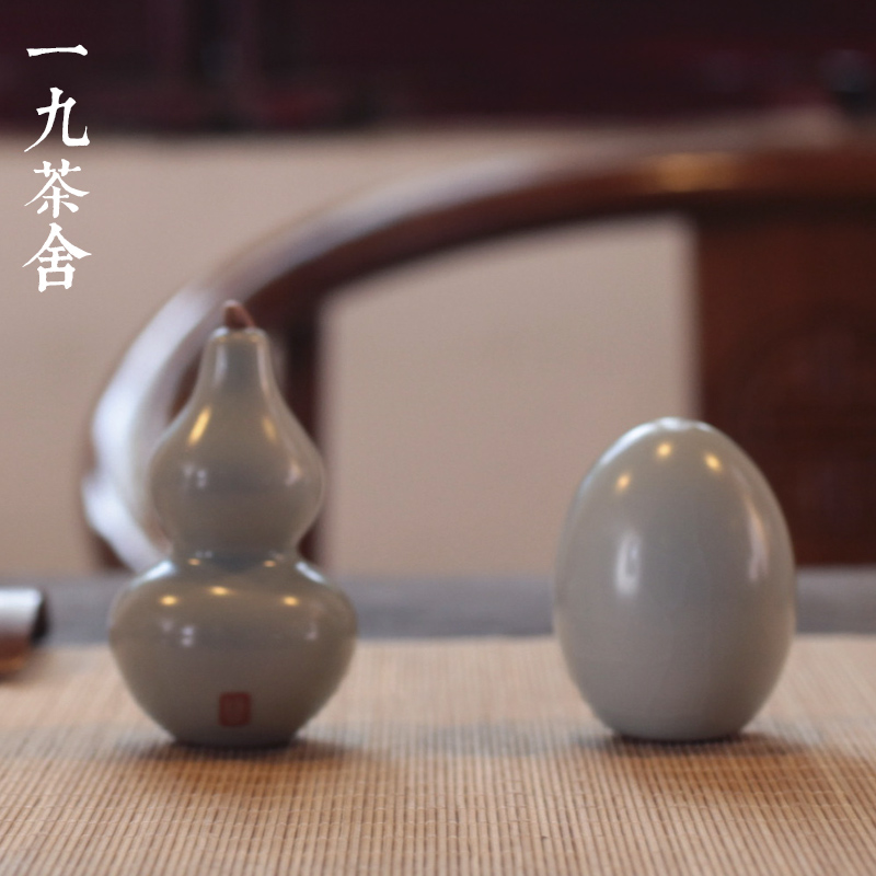 If mountain original mine Manau enters glazed Ru kiln tea darling boutique swing piece creative tea to play hyacinth eggs boutique Ru porcelain