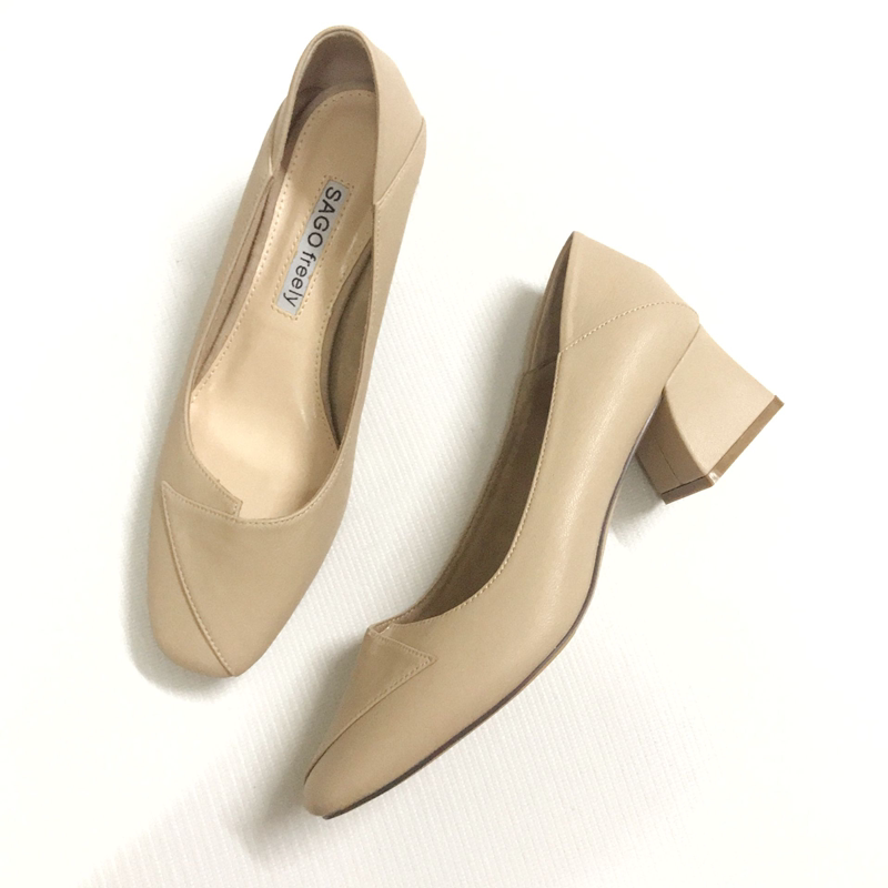 Retro grandma shoes women's thick heel soft leather medium high heel square toe shoes 2022 spring and autumn French workplace nude color commuter OL