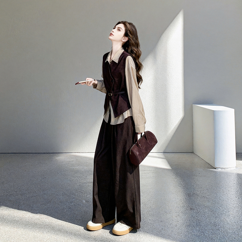 Light Mature Style Vest, Shirt, and Wide-Leg Pants Three-Piece Set for Women, 2026 Autumn New Style, High-End, Elegant, and Fashionable Suit Light Mature Style Vest, Shirt, and Wide-Leg Pants Three-Piece Set for Women, 2026 Autumn New Style, High-End, Elegant, and Fashionable Suit
