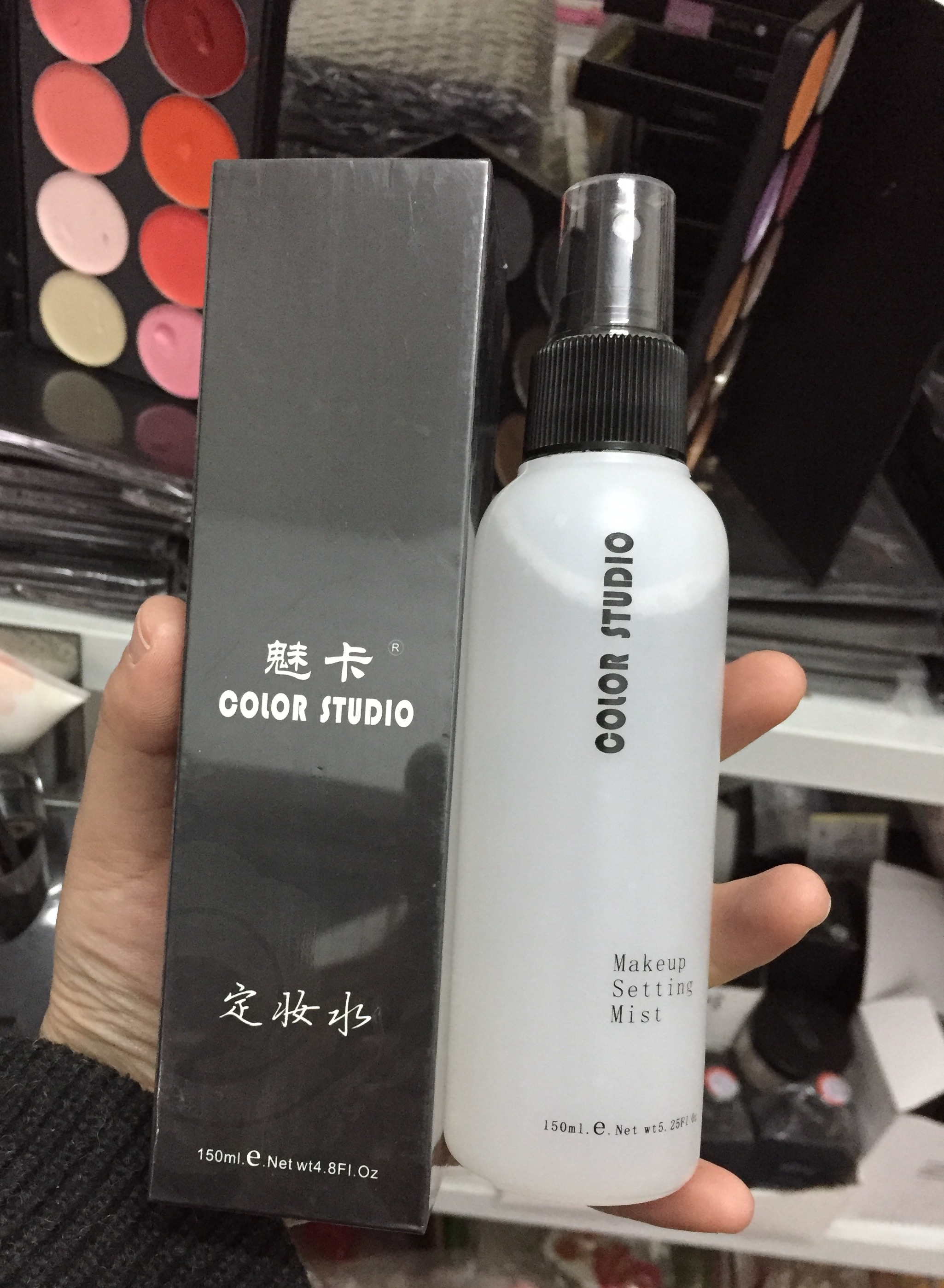 Charm Card Professional Makeup Light Ride Non-Sticky Colorless No Burden Fixing Water Set Spray