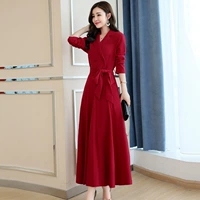 Темно-бордовый