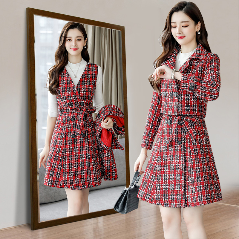 Gross, dress dress 2020 Autumn Fashion new Women's autumn Winter Fashion Two sets of popular temperament suit Skirt Tide-Taobao