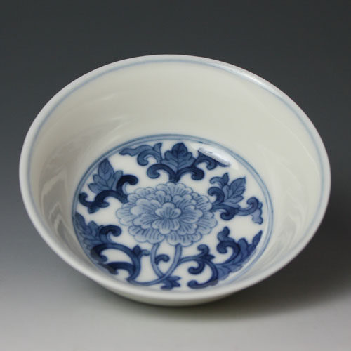 Taiwan ceramic artist Li Cunren Cunren Tang hand-painted blue and white flowers Rich Thai cup Thin tire cup