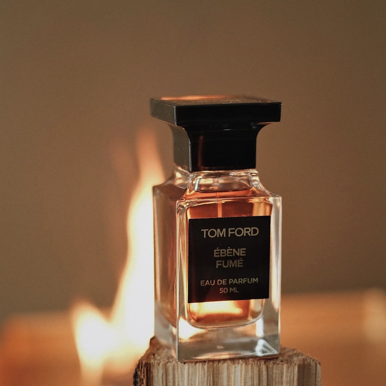 TOM FORD新香烟熏乌木Ebene fume50ml：闻过一次就上瘾的神秘东方