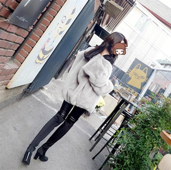 Áo mới 2018 giả lông mùa đông dài phần lớn áo khoác nữ giả lông chồn lông sang trọng cardigan lỏng áo khoác kaki lót lông nữ có mũ