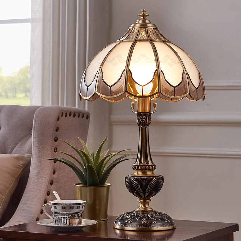 European-style all-copper desk lamp American retro bedroom bedside lamp New Chinese classic luxury warm wedding home pure copper