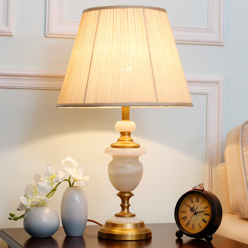 Modern Minimalist Creative Jade Fashion Cosy Cloud Stone Table Light Creative Eu Style Living-room Table Light Bedroom headlights