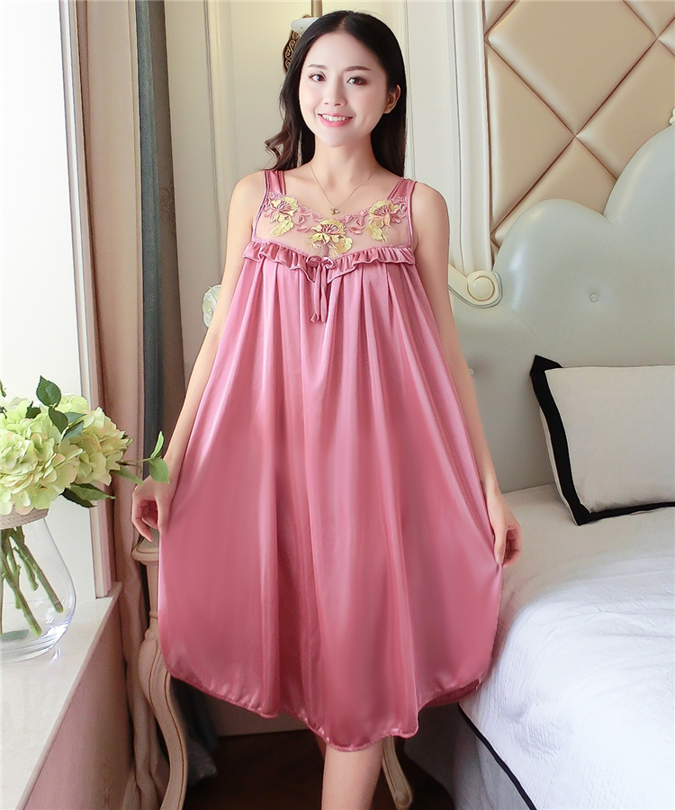 Sexy đồ ngủ của phụ nữ mùa hè băng lụa sling không tay nightdress cộng với chất béo kích thước lớn chất béo MM200 kg lụa lỏng váy