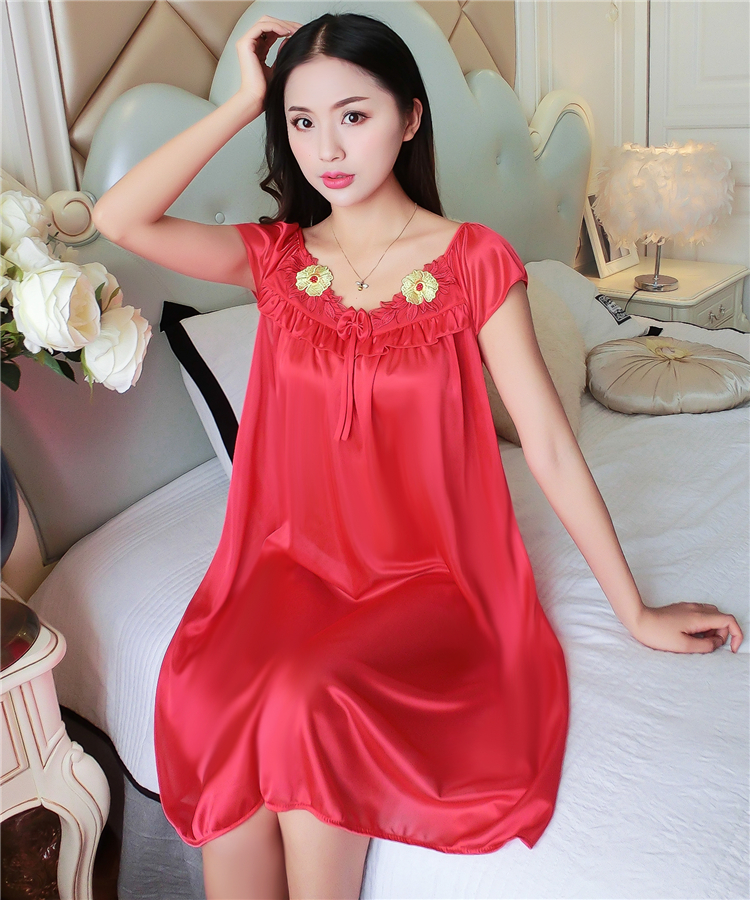 Nightdress nữ mùa hè sexy Hàn Quốc phiên bản của băng lụa ren đồ ngủ ngắn tay lụa lụa phần mỏng lỏng kích thước lớn ăn mặc đỏ