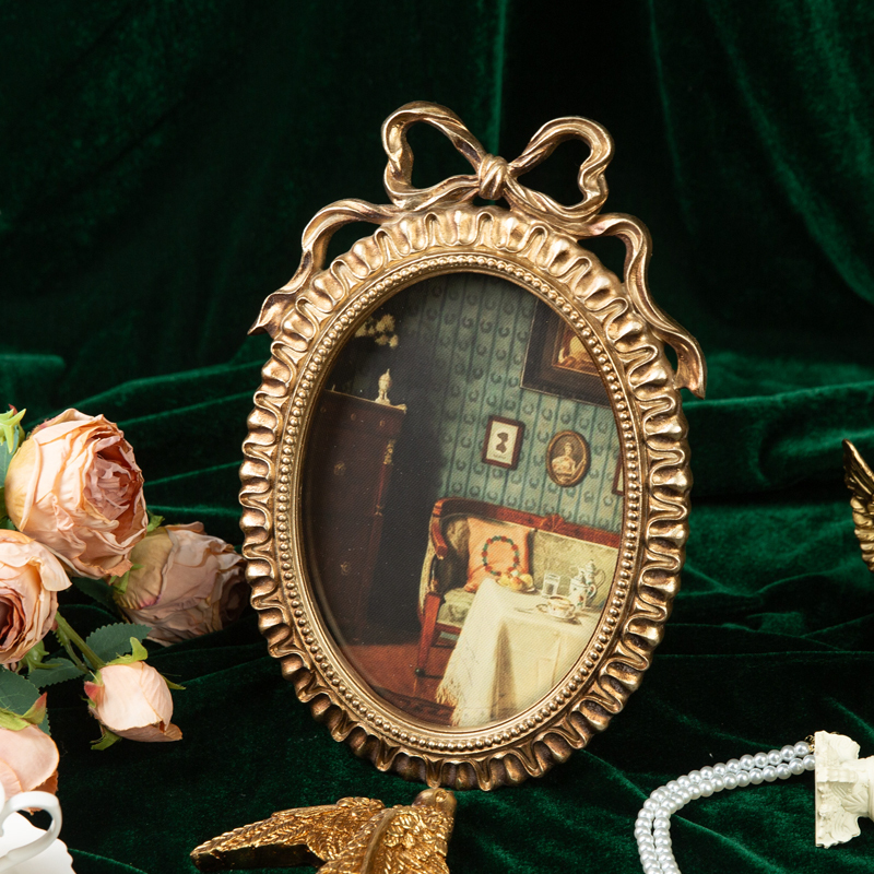 Vintage French-Style Distressed Bowknot Photo Frame, Embossed Picture Frame, Oval Tabletop Ornament, Background Wall Decorative Painting, Hanging Painting Vintage French-Style Distressed Bowknot Photo Frame, Embossed Picture Frame, Oval Tabletop Ornament, Background Wall Decorative Painting, Hanging Painting