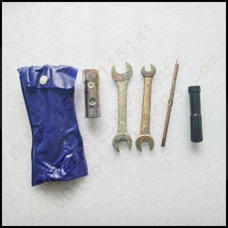 Bend Beam Locomotive Locomotive Scooter Maintenance With Car Tool Spark Plug New Continent This Sleeve Wrench Screwdriver