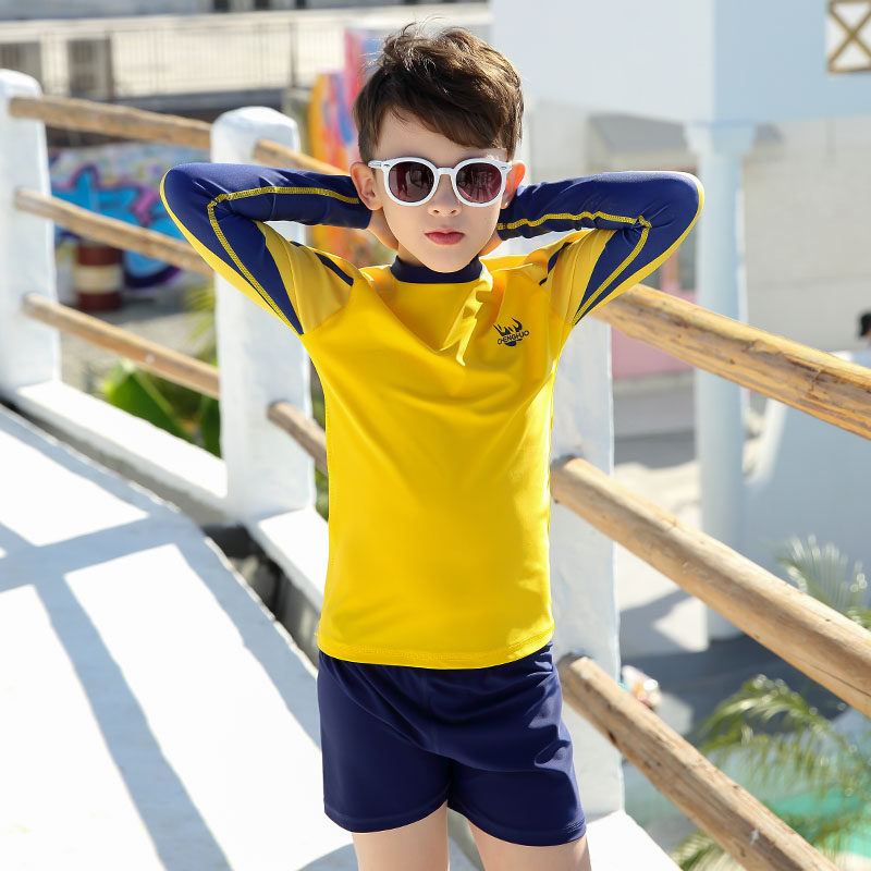 Children's swimsuit boys summer 2021 new middle and big children swimsuit sunscreen long and short sleeve sunscreen Primary School swimwear