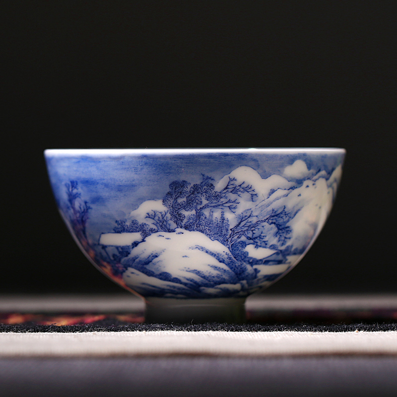 Hand made sample tea cup kung fu tea cups thin foetus pu - erh tea cup of jingdezhen blue and white porcelain ceramic tea set of pure manual ipads single CPU