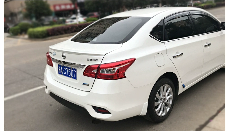 Nissan Mới Xuanyi đuôi cánh 18 Nissan cổ điển sylphy sửa đổi đặc biệt đuôi sơn miễn phí đấm đuôi