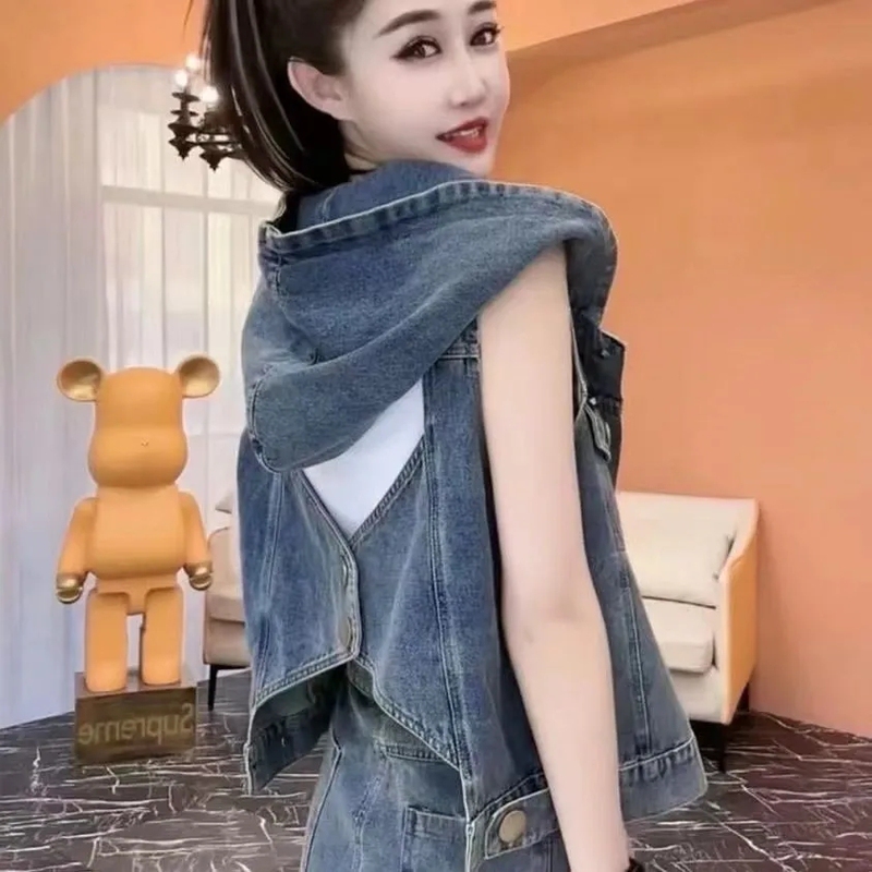 Denim Vest with Hood, 2026 New Trendy Style, Backless, Stylish, Loose-Fitting, Korean Version, Fashionable, Lightweight Pullover