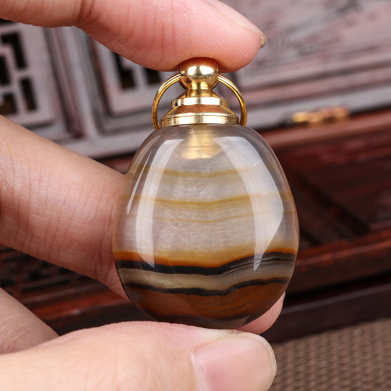 Natural Agate Snuff Bottle, Small Capacity, Handmade Portable Snuff Bottle, Mini Style, Sweater Necklace Bottle Natural Agate Snuff Bottle, Small Capacity, Handmade Portable Snuff Bottle, Mini Style, Sweater Necklace Bottle