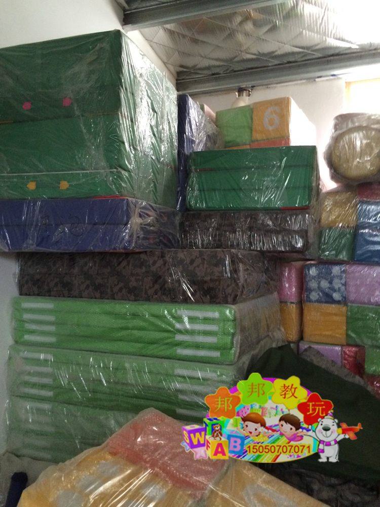 Bangbang dạy trẻ em mẫu giáo bốn giai đoạn bò tập thể dục toddler thể dục dụng cụ mat miếng bọt biển mềm mầm non giáo dục mat đồ chơi của em bé
