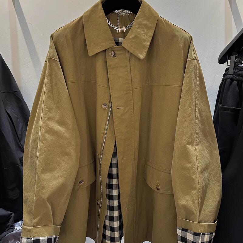 High-End European Goods 2026 Early Spring New Style Lapel Zipper Plaid Patchwork Loose Casual Mid-Length Trench Coat for Women High-End European Goods 2026 Early Spring New Style Lapel Zipper Plaid Patchwork Loose Casual Mid-Length Trench Coat for Women