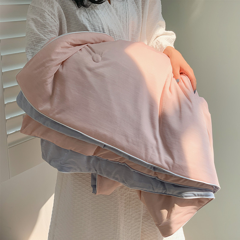 Li Jiaqi Recommended Black Tech Summer Cool Quilted By Ice Skin Mica Cool Air Conditioning Quilt By Machine Washable Summer Thin Quilt