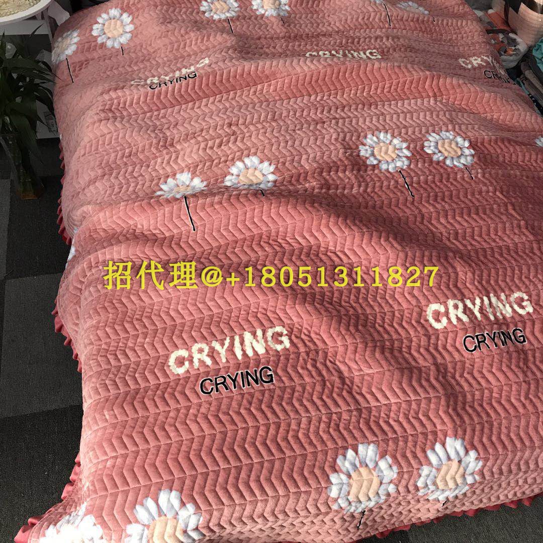 Đặc biệt dày tinh nhung ren giường ấm tấm bìa 2 mét đôi mùa chăn bông ren Quilt - Trải giường ga giường chống thấm nước