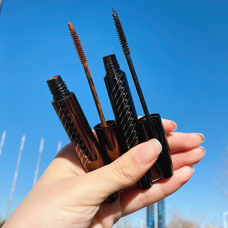 Color makeup Clear Cabin ~ Two Color Makeup Hands Low to 29 9  