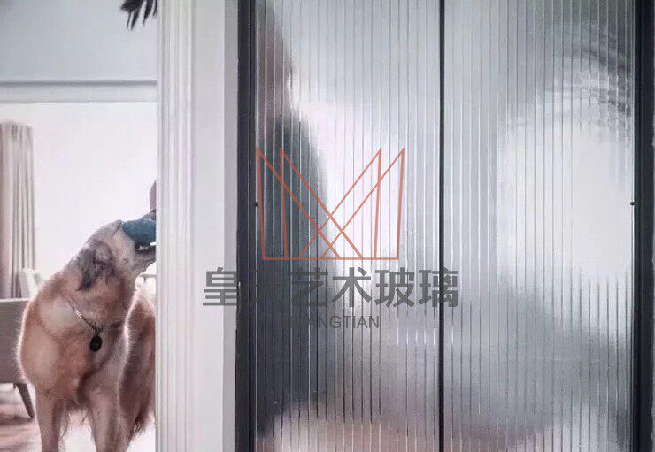 Four seasons of iron translucent translucent art pressed glass can be tempered to make cut - off art decoration glass