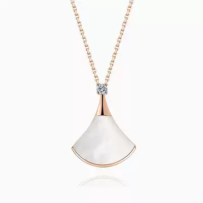 18K gold rose gold small Fan Fan small skirt necklace Diamond clavicle Red chalcedony white shell