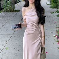 One-line neckline, off-the-shoulder, elegant pleated waist, pink satin fishtail skirt, holiday dress, dress skirt, French style