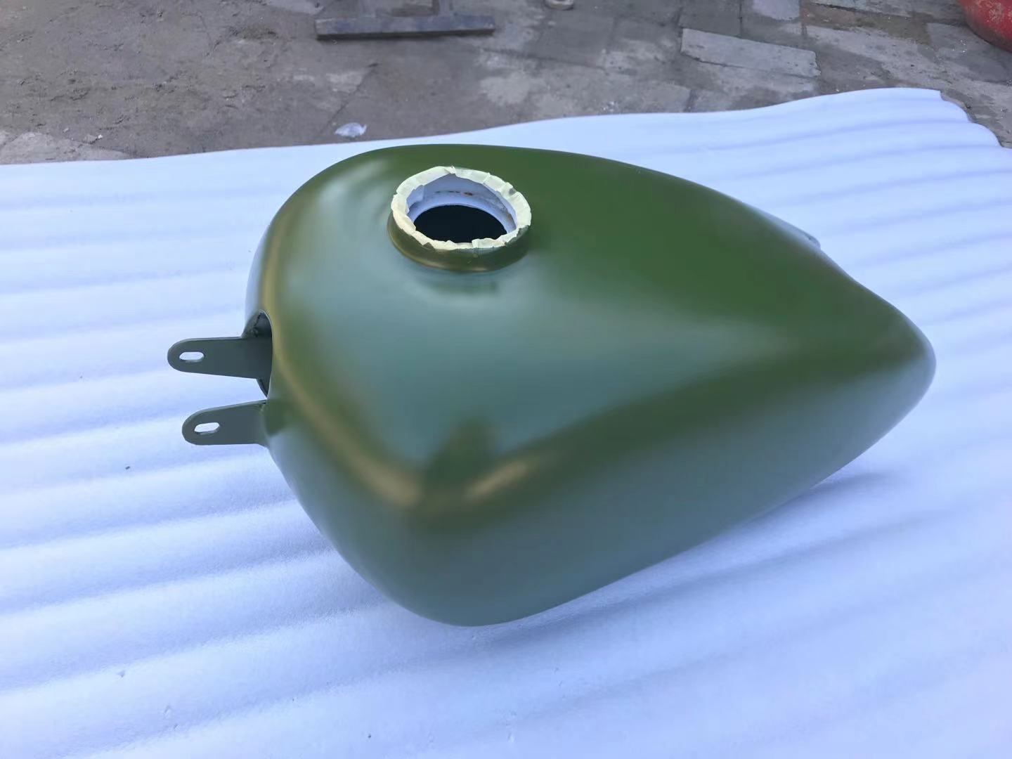 Yangtze River 750 satchel side three-wheeled locomotive accessories tank original car standard tank drop shaped oil tank