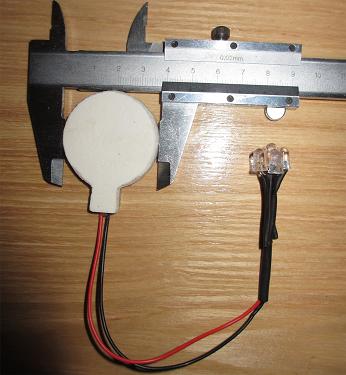 Self-powered shoe light Shoe light luminous shoe power generation device LED