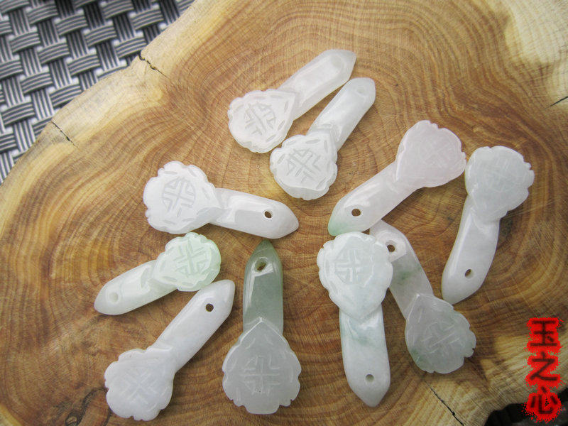 Natural A goods Jade Ruyi Diy loose pieces Myanmar jade Woven Ornament Accessories Small Ruyi Pendant Loose Pieces