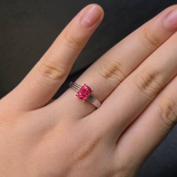 Natural hot pink spinel ring weight 1.305 carats 5.1*7mm square pillow shape with loose stone certificate