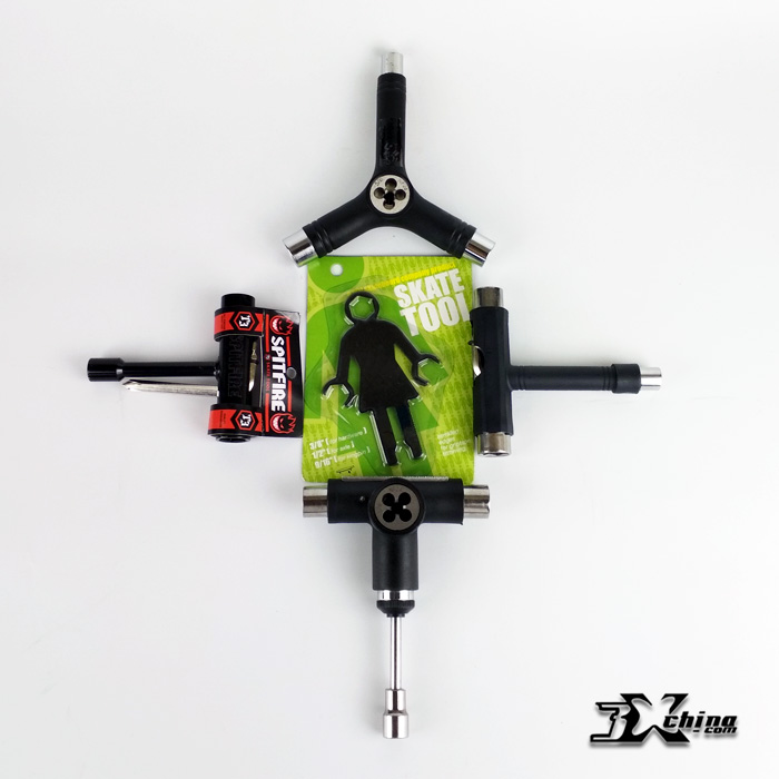 Skateboard tool plate braces buckle T word Y word portable imported semi-automatic multifunction removable assembly skateboard tool