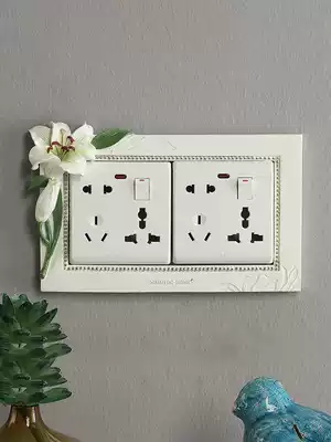 What a good creative cute European style pastoral three-dimensional switch decorative sticker resin wall sticker mobile phone charging stand