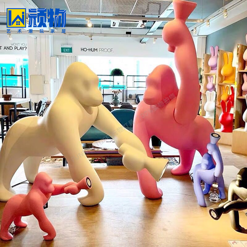Italian Cartoon King Kong Orangutan Floor Lamp Animal Lighting Art Table Lamp Living Room Sculpture Large Ornament