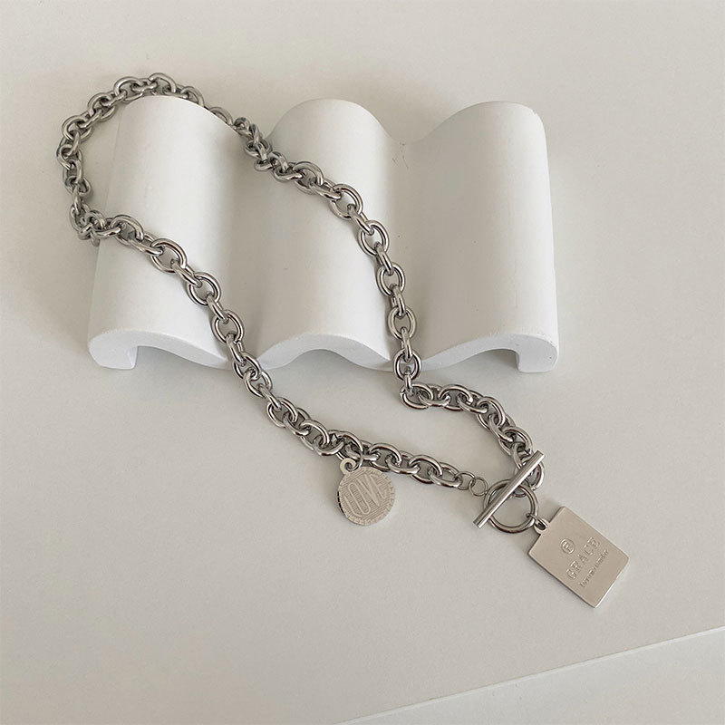 Children's trendy models with necklaces boys hip-hop personality catwalk chains all-match girls hip-hop cool model fashion accessories