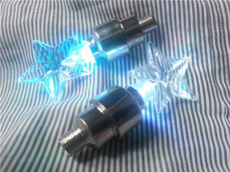 Eclairage pour vélo - feux de Valve - Ref 2401603 Image 11