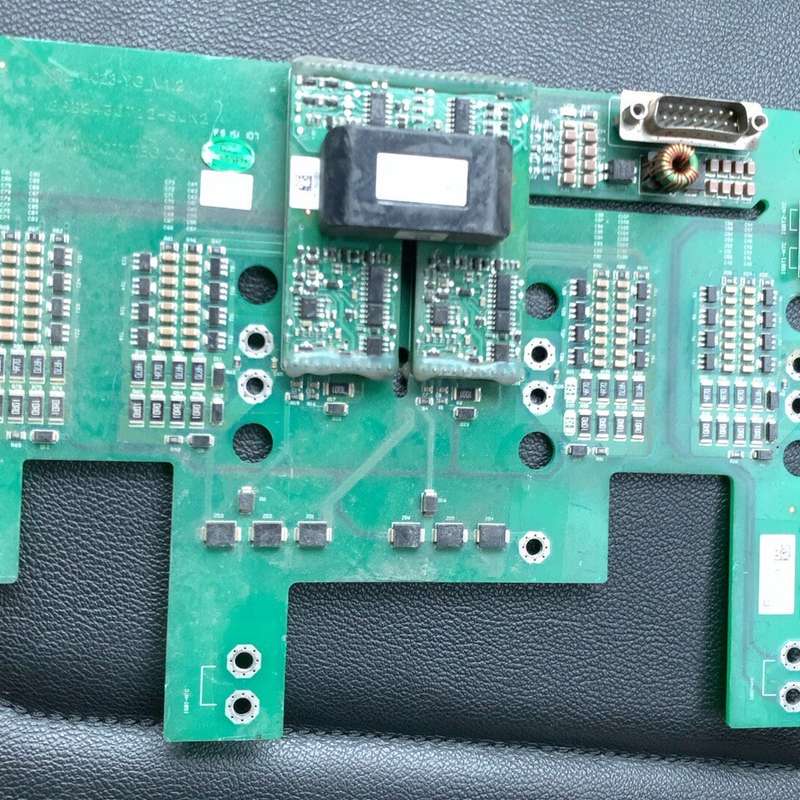 Negotiable Price for the Bronze Drive Board 2Qd30A17K-I. Condition as Shown in the Picture, One Piece in Stock