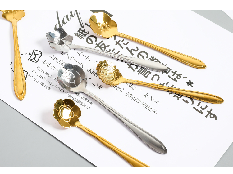 Cô gái trái tim Nhật Bản Cherry Blossom Coffee Spoon Thép không gỉ Spoon Creative Cup Spoon Dễ thương tráng miệng Trà sữa khuấy thìa - Cà phê phin cà phê