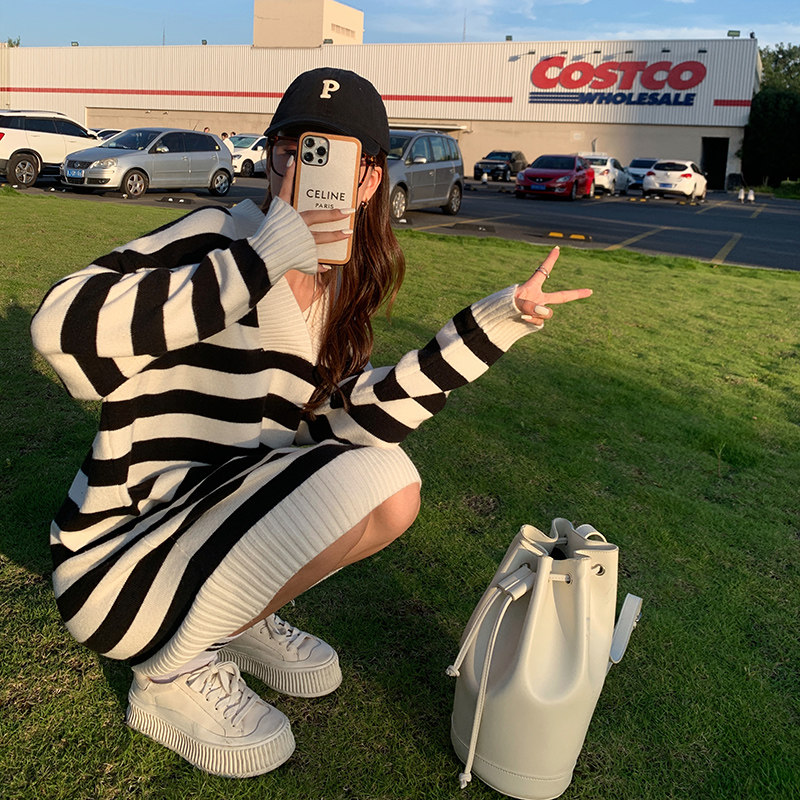 Pregnant women autumn and winter sweater suit fashion net red stripes loose knitting pregnant women dress belly two pieces autumn