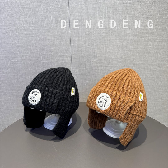 Children's hats in autumn and winter thickened warm knitted ear protection hats for boys and girls cute fashionable windproof woolen hats trendy