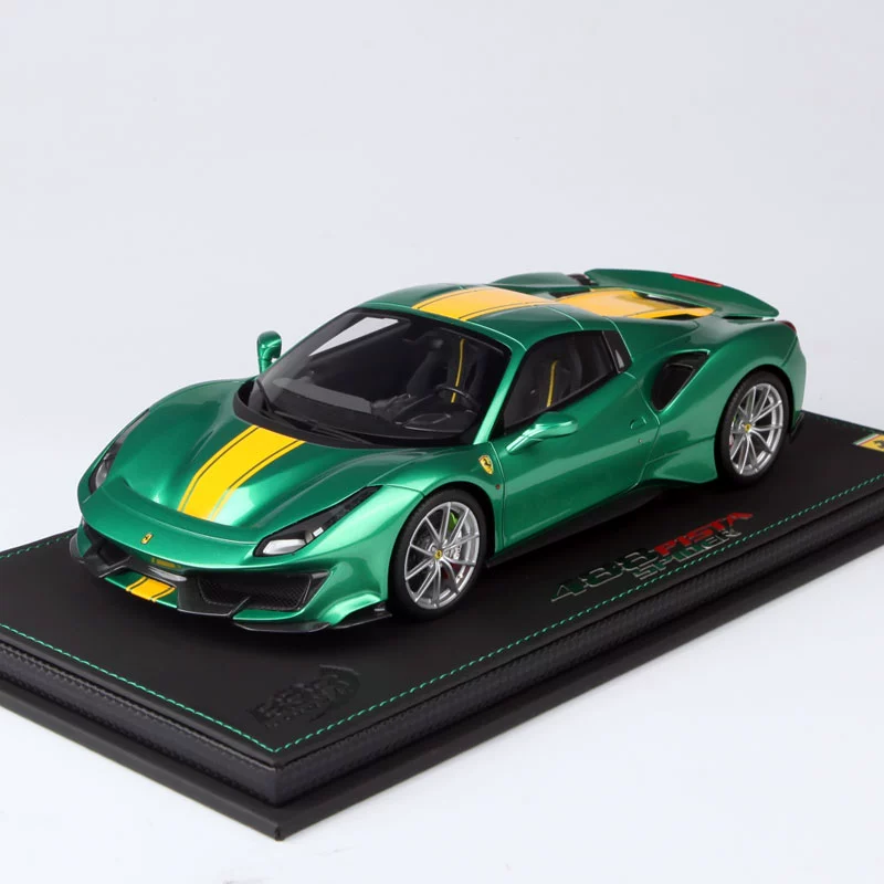 BBR 1/18 Ferrari Ferrari 488 Pista Spider mô hình xe màu xanh lá cây - Chế độ tĩnh