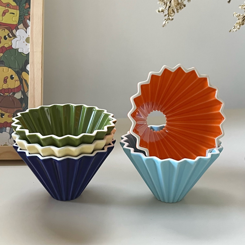 Ceramic Coffee Filter Cup V60 Pour-Over Origami Coffee Filter Ceramic Holder Funnel Foldable Cup Coffee Filter Cup