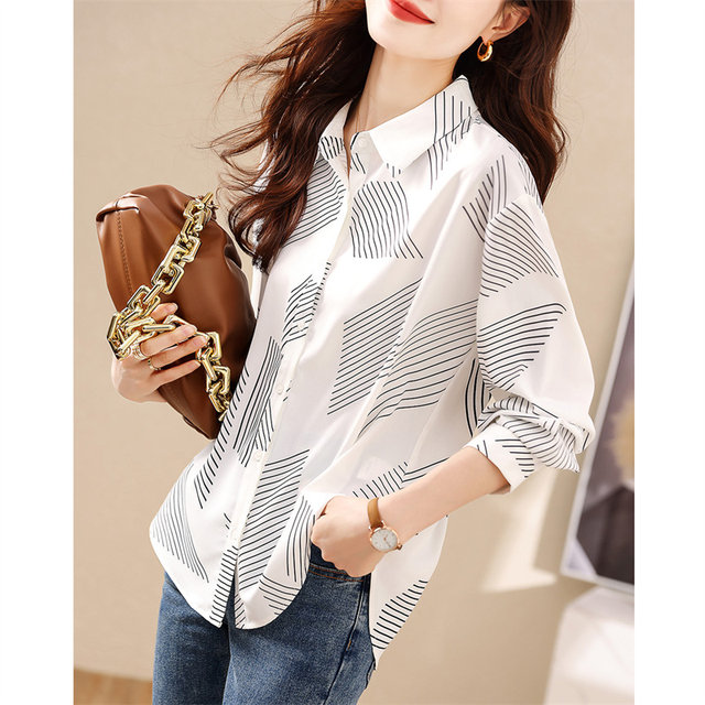 Long-sleeved shirt women's spring and autumn new geometric stripe printing all-match simple casual temperament women's shirt top